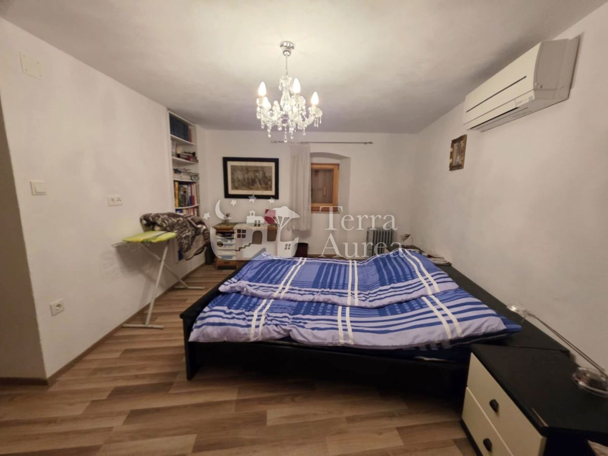 Stara hiša Vrbnik, 80m2