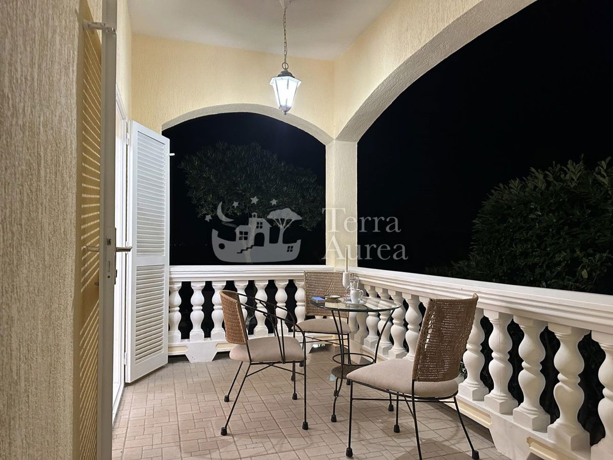 Vila Njivice, Omišalj, 83m2