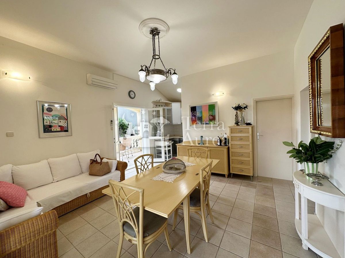 Vila Njivice, Omišalj, 83m2