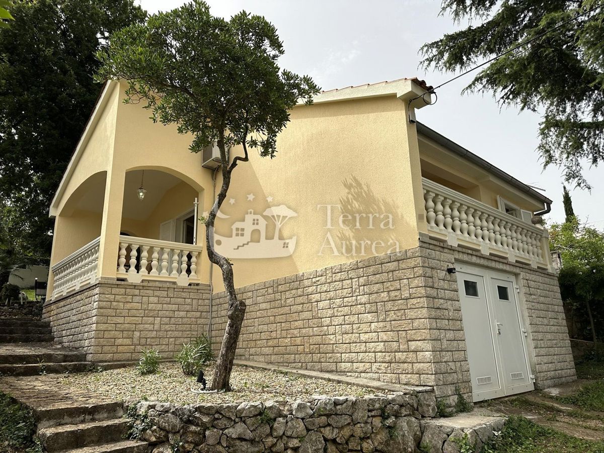 Vila Njivice, Omišalj, 83m2