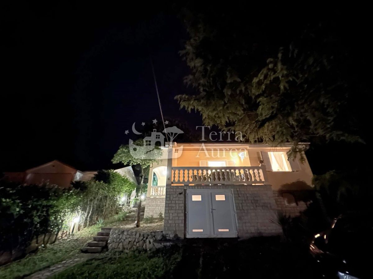 Vila Njivice, Omišalj, 83m2