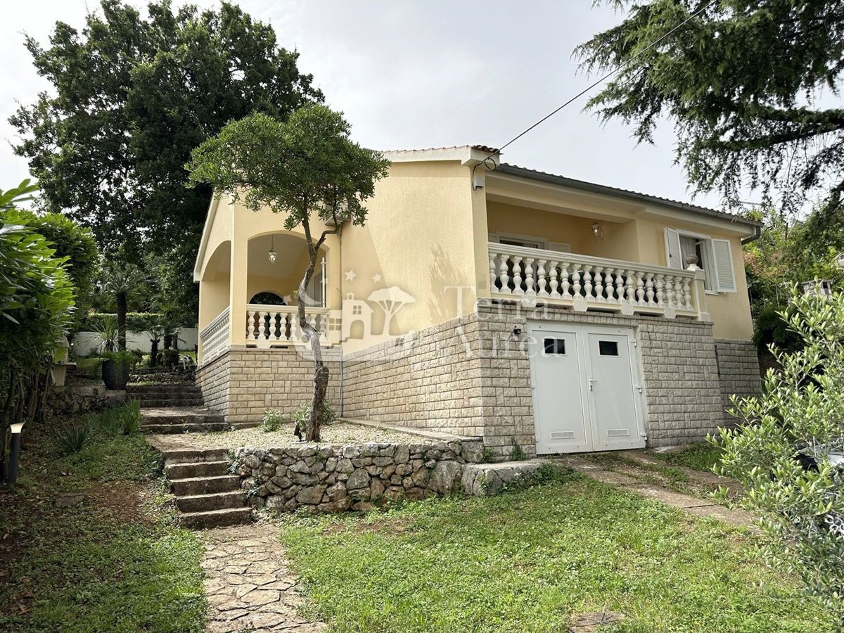 Vila Njivice, Omišalj, 83m2