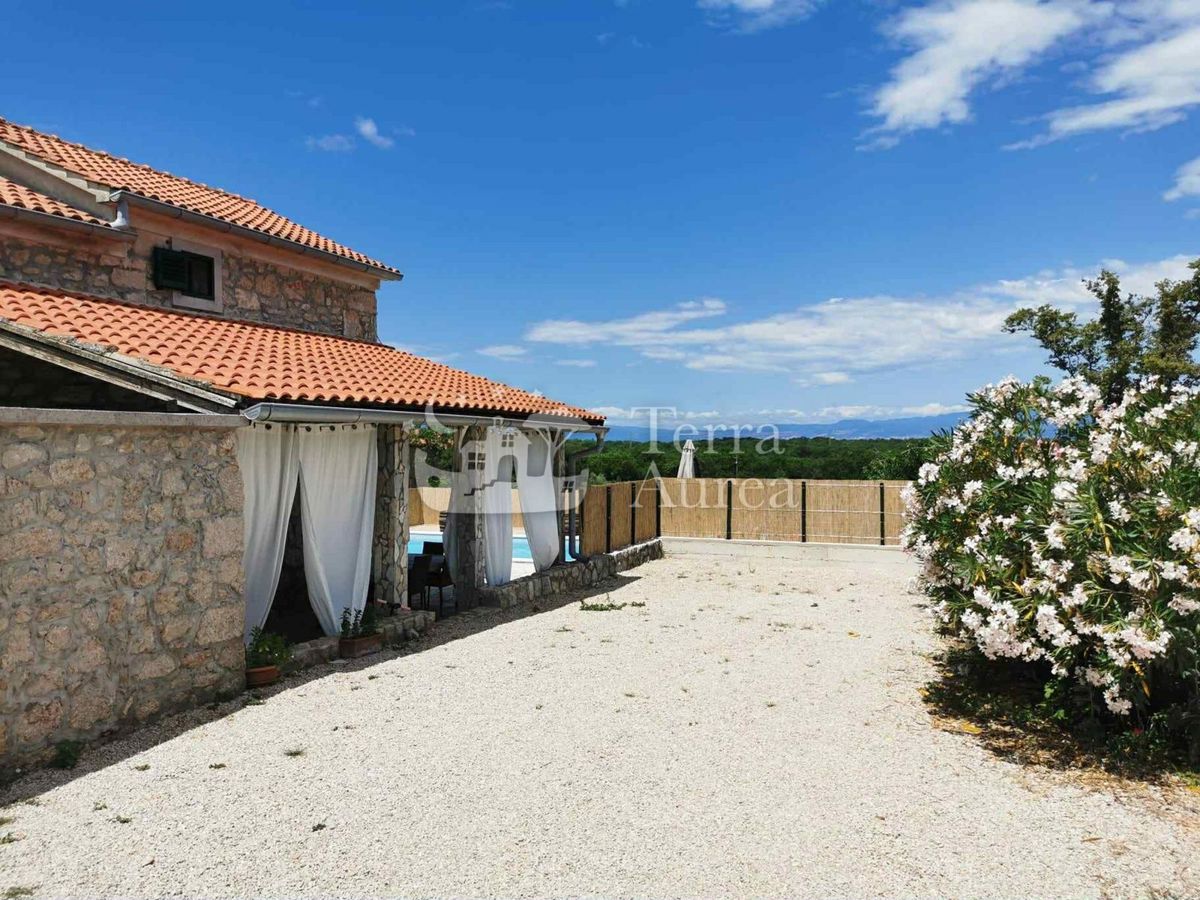 Hiša Malinska, Malinska-Dubašnica, 104m2