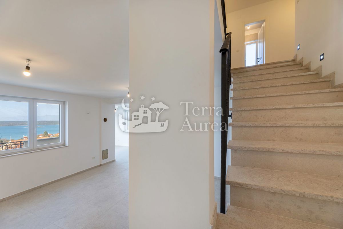 Hiša Soline, Dobrinj, 266m2