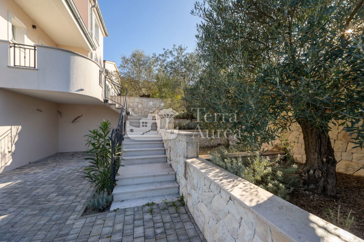 Hiša Soline, Dobrinj, 266m2