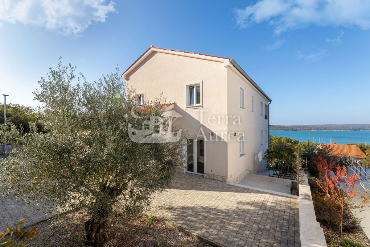 Hiša Soline, Dobrinj, 266m2