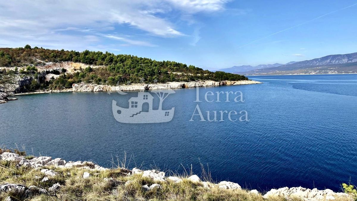 Veliko kmetijsko zemljišče z dostopom do morja, Soline, otok Krk