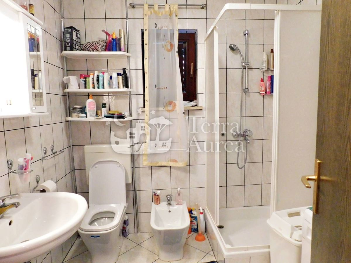 Lep dvosobni apartma na dobri lokaciji, Krk, otok Krk