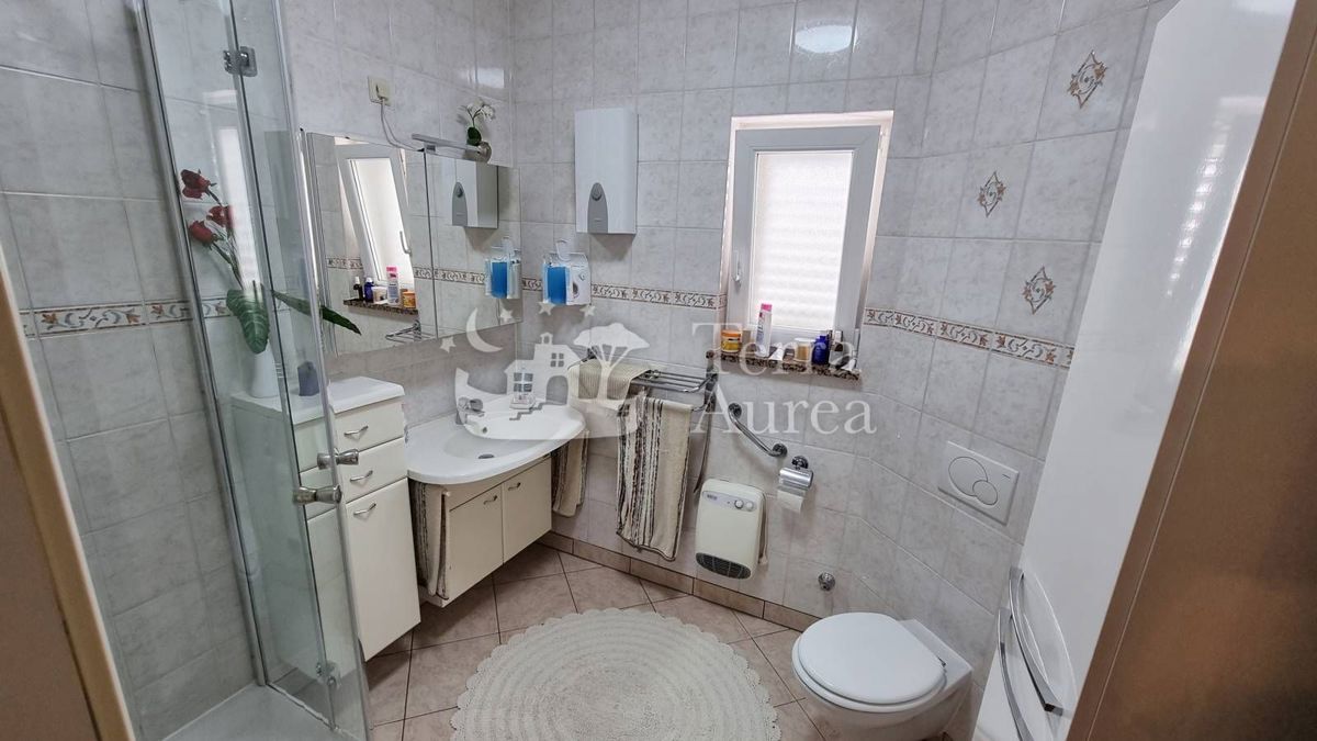 Hiša Malinska, Malinska-Dubašnica, 200m2