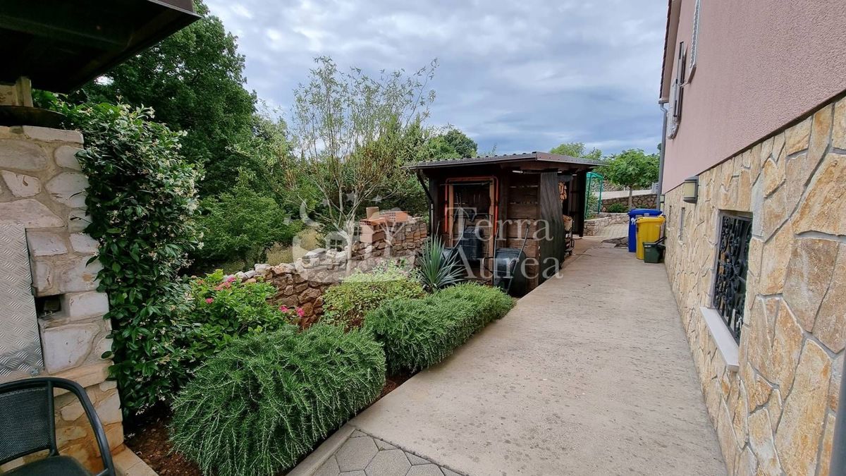 Hiša Malinska, Malinska-Dubašnica, 200m2