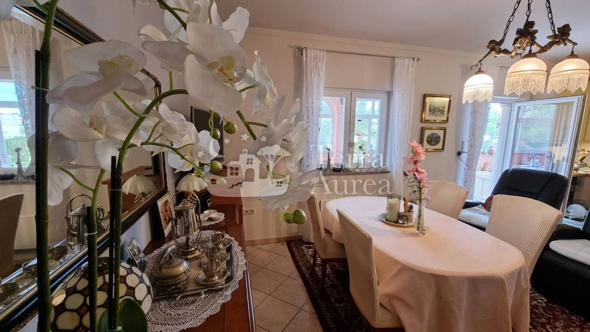 Hiša Malinska, Malinska-Dubašnica, 200m2