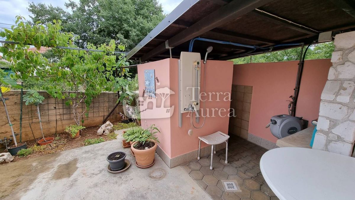 Hiša Malinska, Malinska-Dubašnica, 200m2