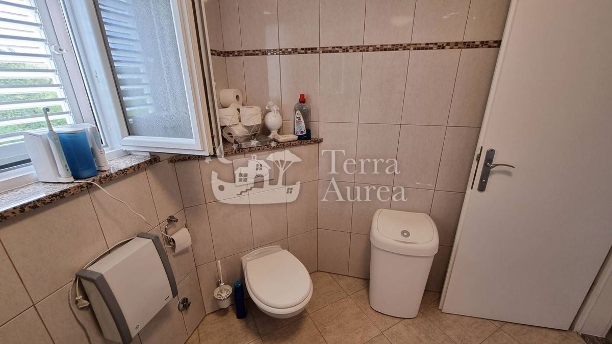 Hiša Malinska, Malinska-Dubašnica, 200m2