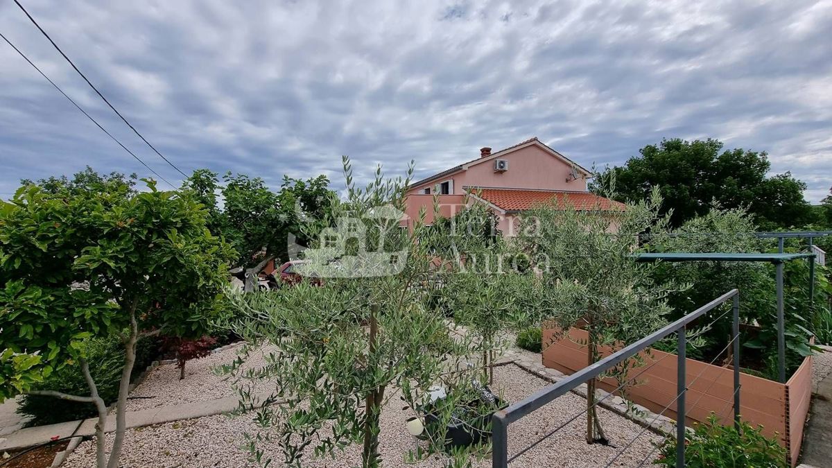 Hiša Malinska, Malinska-Dubašnica, 200m2