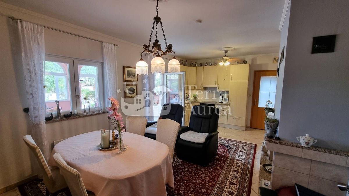 Hiša Malinska, Malinska-Dubašnica, 200m2