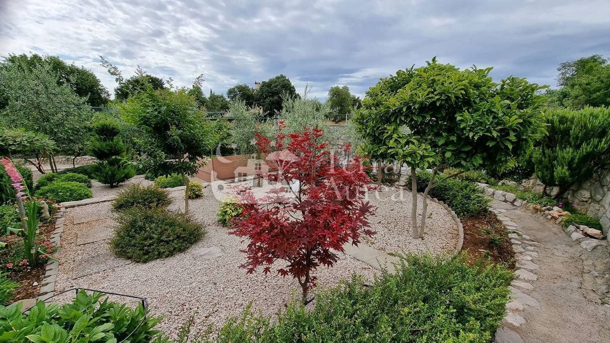 Hiša Malinska, Malinska-Dubašnica, 200m2