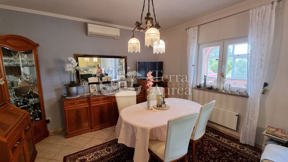 Hiša Malinska, Malinska-Dubašnica, 200m2