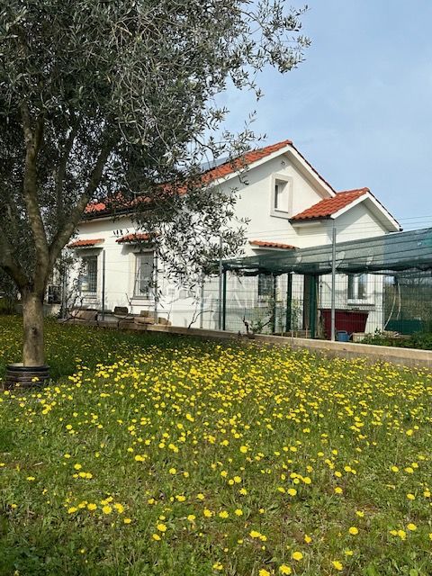 Hiša Malinska, Malinska-Dubašnica, 2.670m2