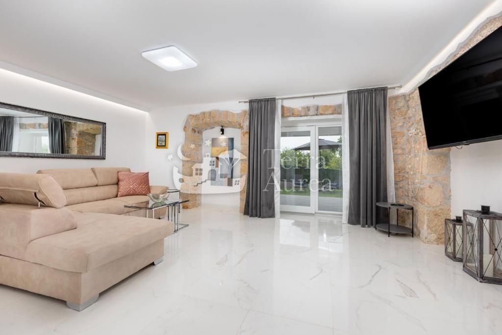Vila Dobrinj, 250m2