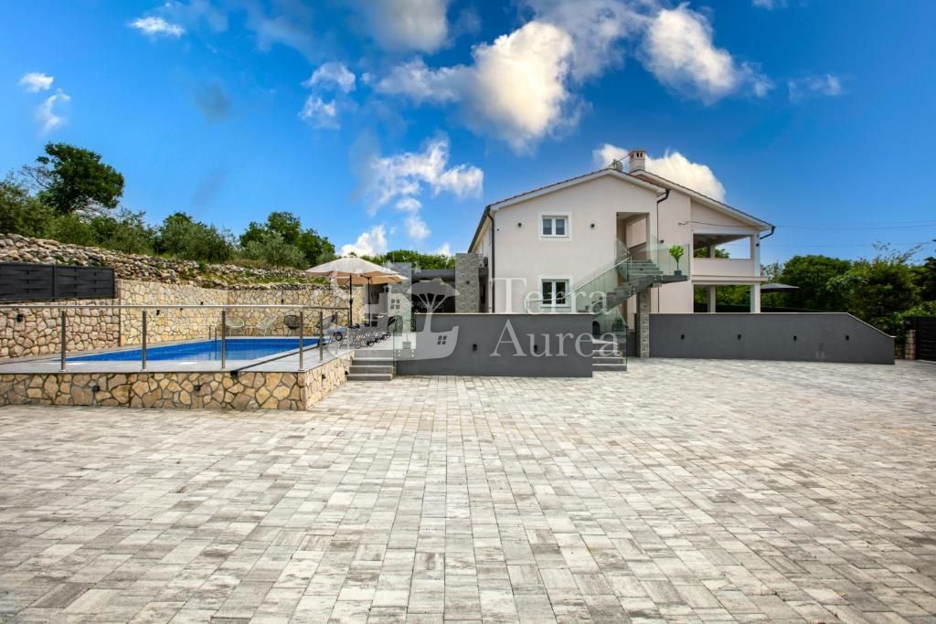 Vila Dobrinj, 250m2