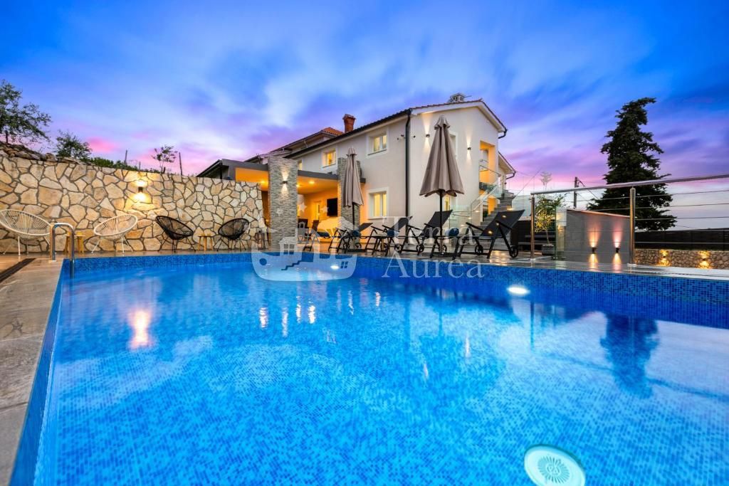 Vila Dobrinj, 250m2