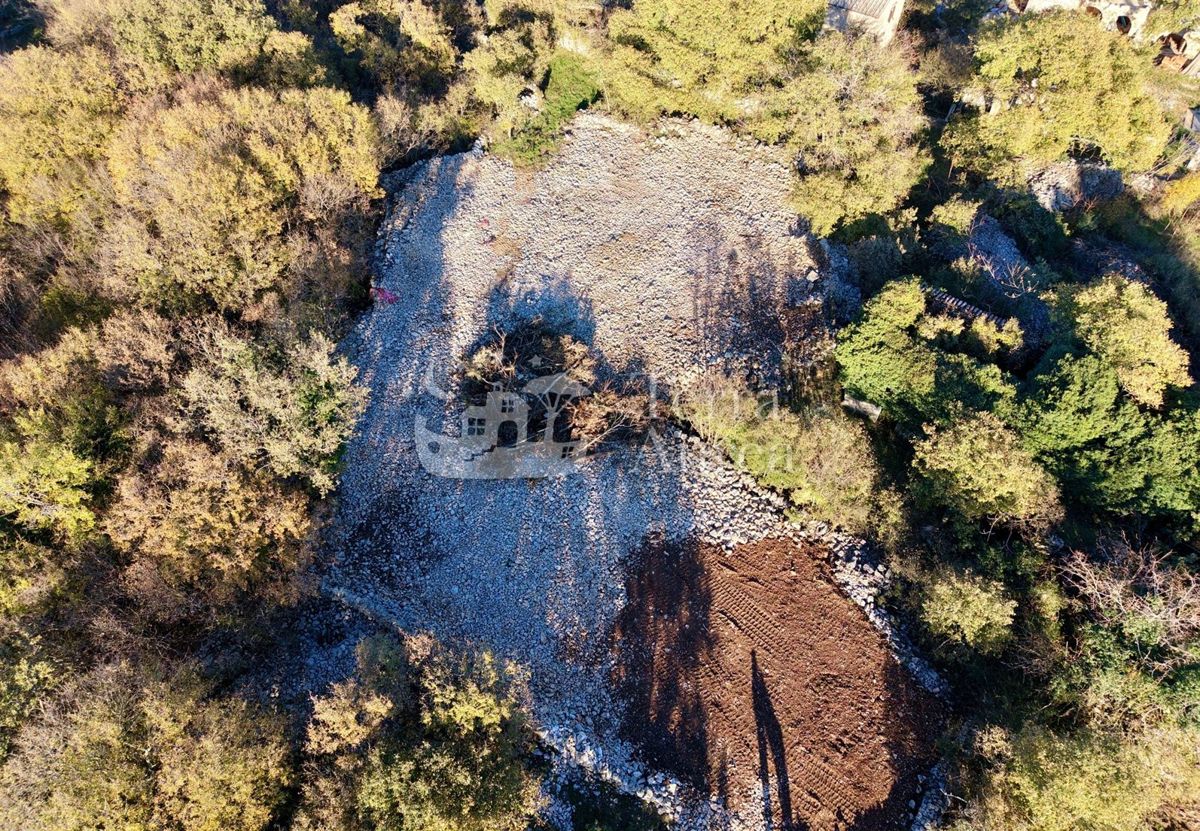 Gradbena zemljišča Vrbnik, 1.050m2