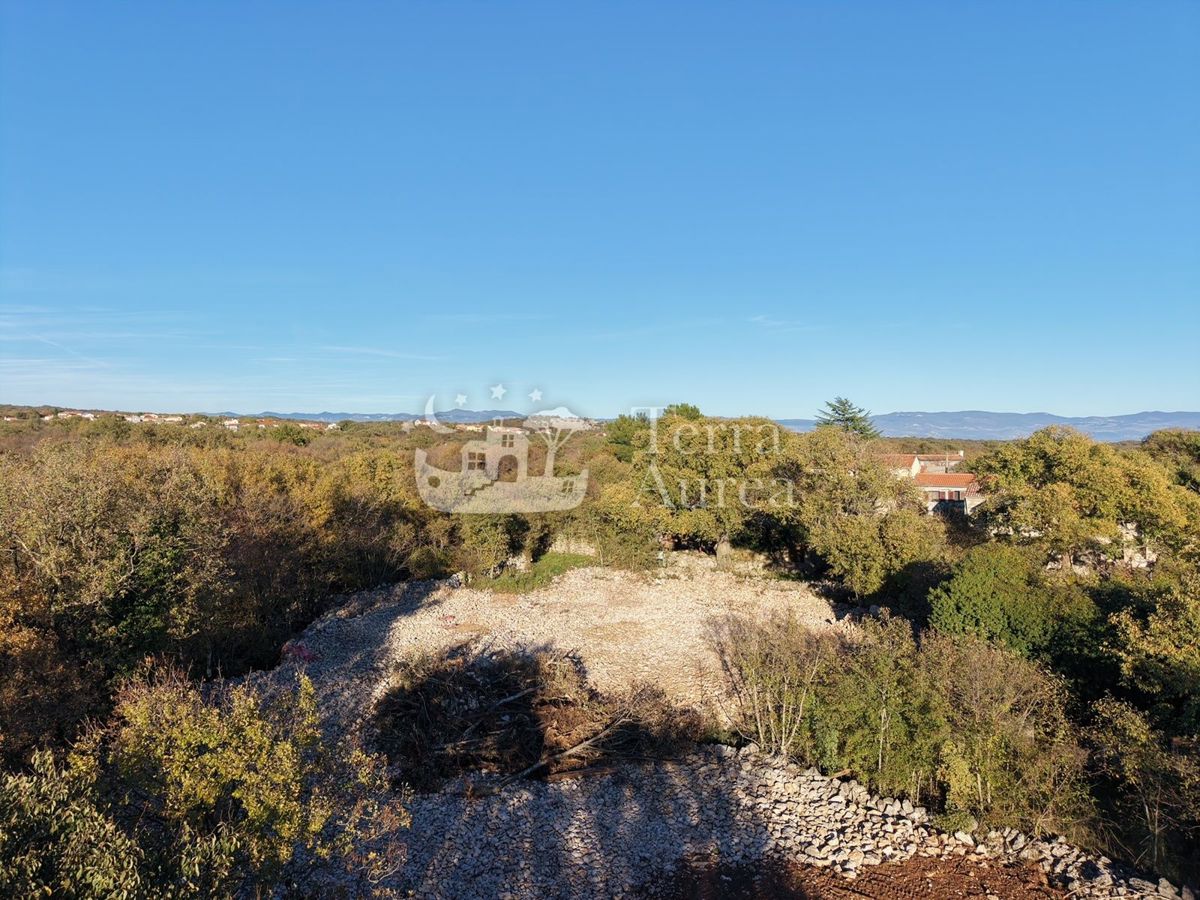 Gradbena zemljišča Vrbnik, 1.050m2