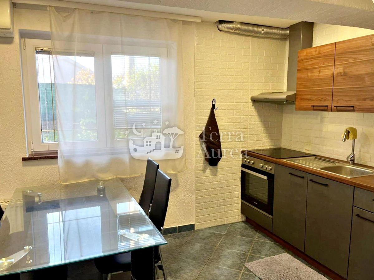 Hiša Malinska, Malinska-Dubašnica, 280m2