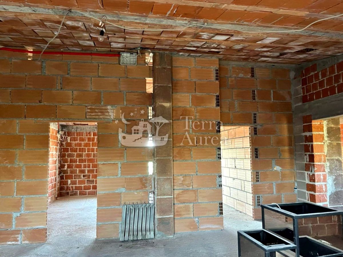 Hiša Malinska, Malinska-Dubašnica, 280m2