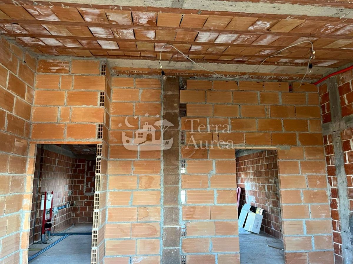 Hiša Malinska, Malinska-Dubašnica, 280m2