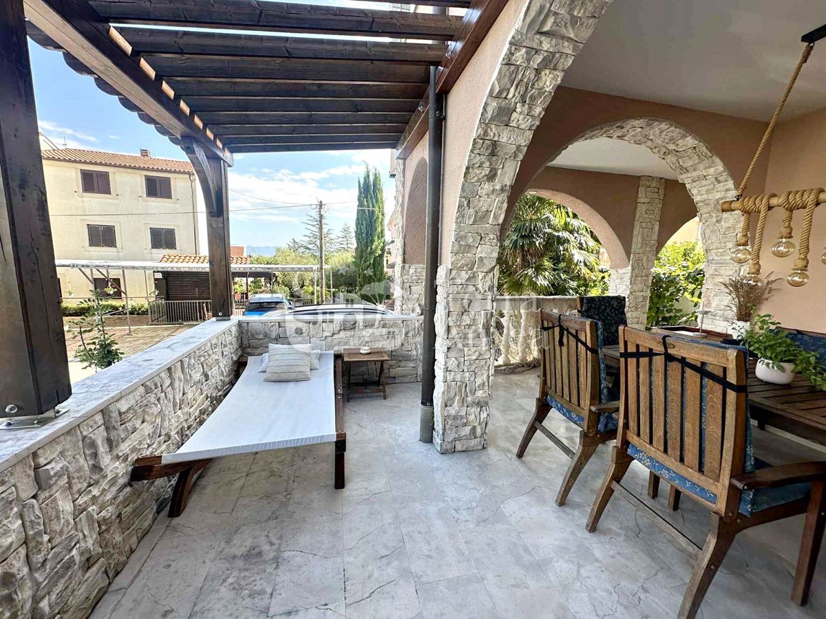 Apartma Malinska, Malinska-Dubašnica, 74m2