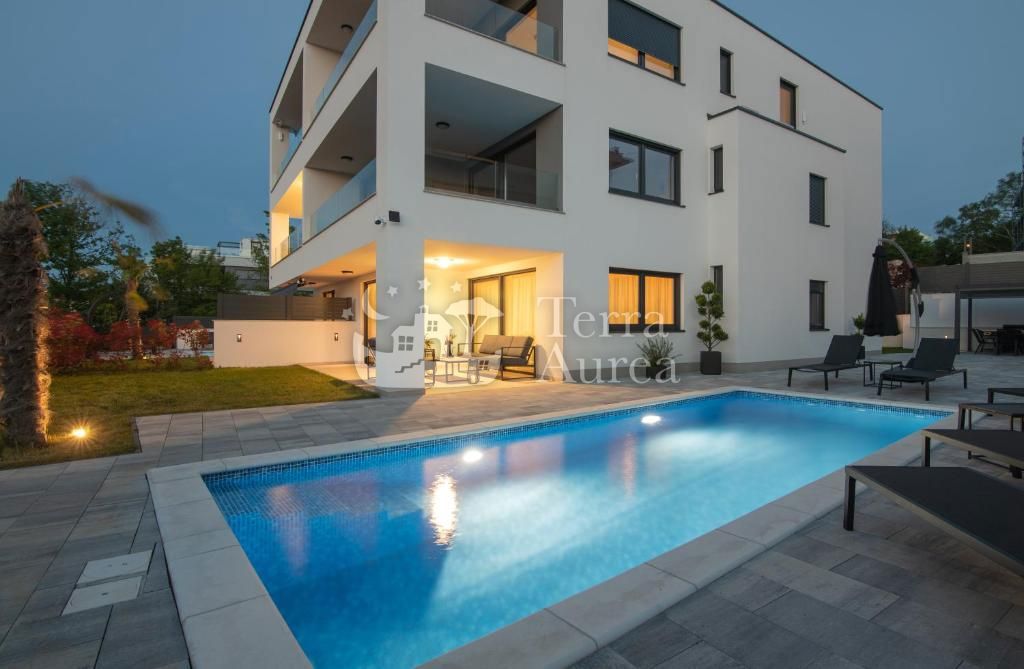 Apartma Malinska, Malinska-Dubašnica, 80,95m2