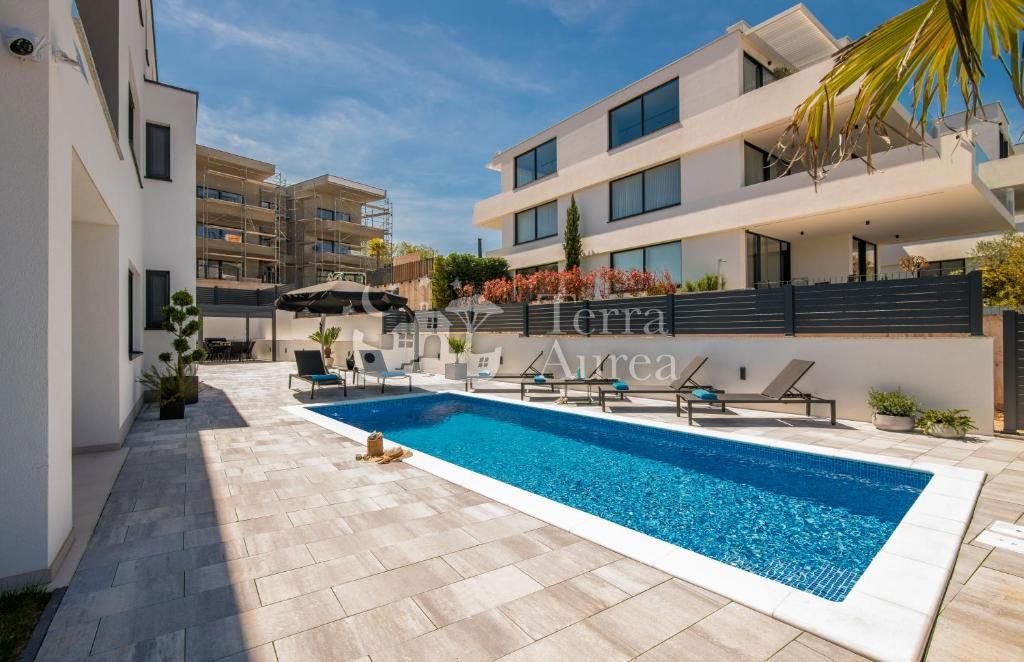 Apartma Malinska, Malinska-Dubašnica, 80,95m2