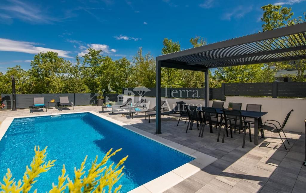 Apartma Malinska, Malinska-Dubašnica, 80,95m2