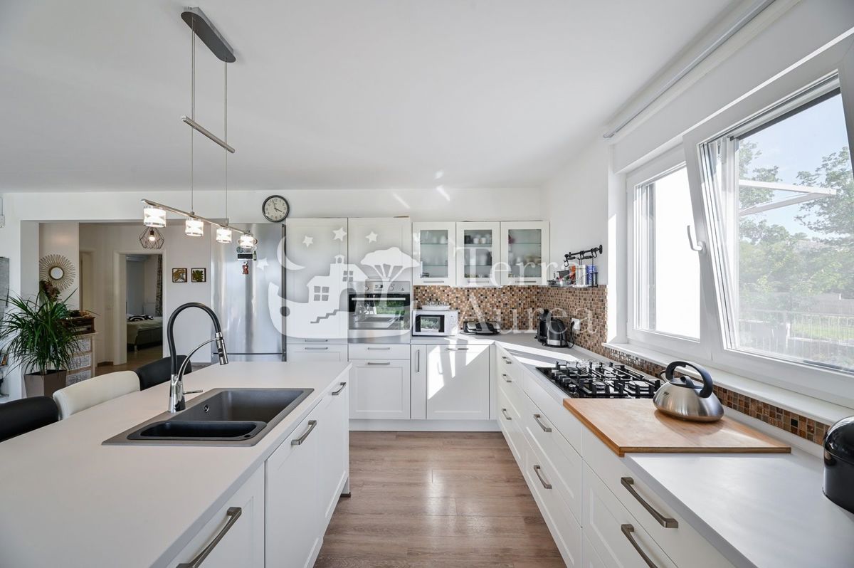 Vila Malinska, Malinska-Dubašnica, 178m2