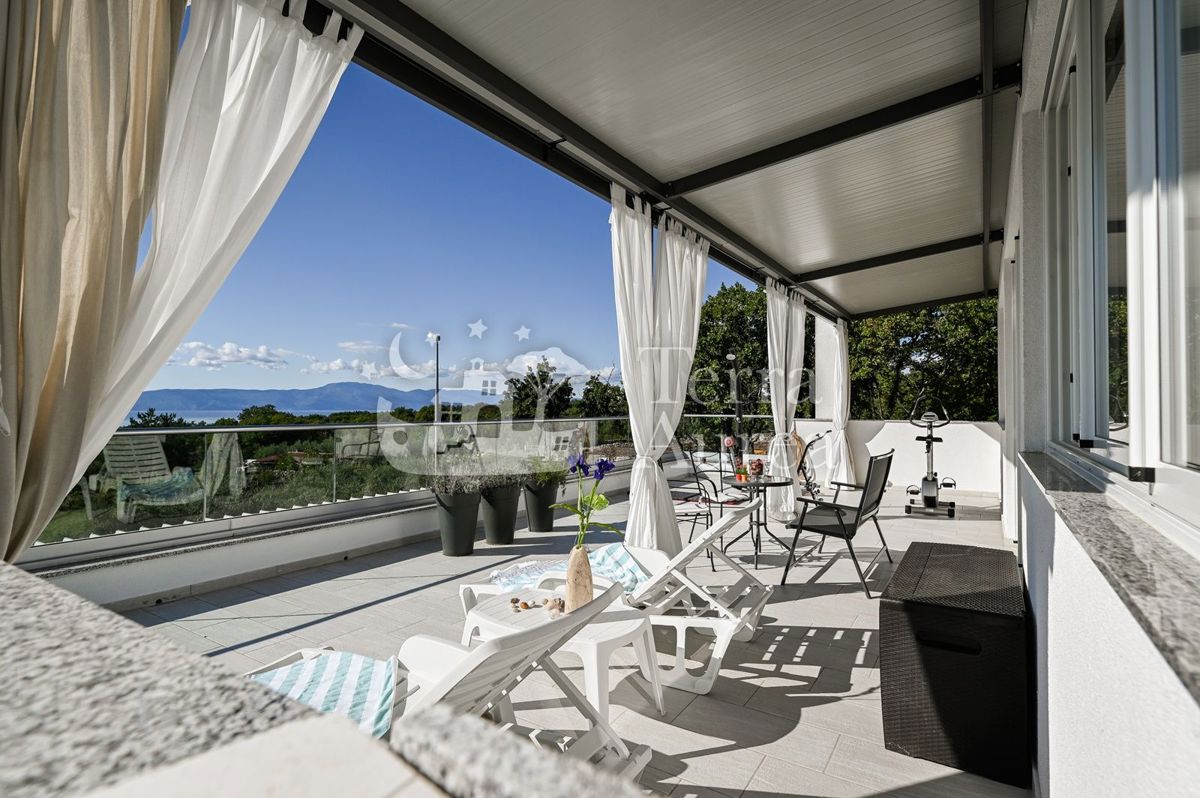 Vila Malinska, Malinska-Dubašnica, 178m2