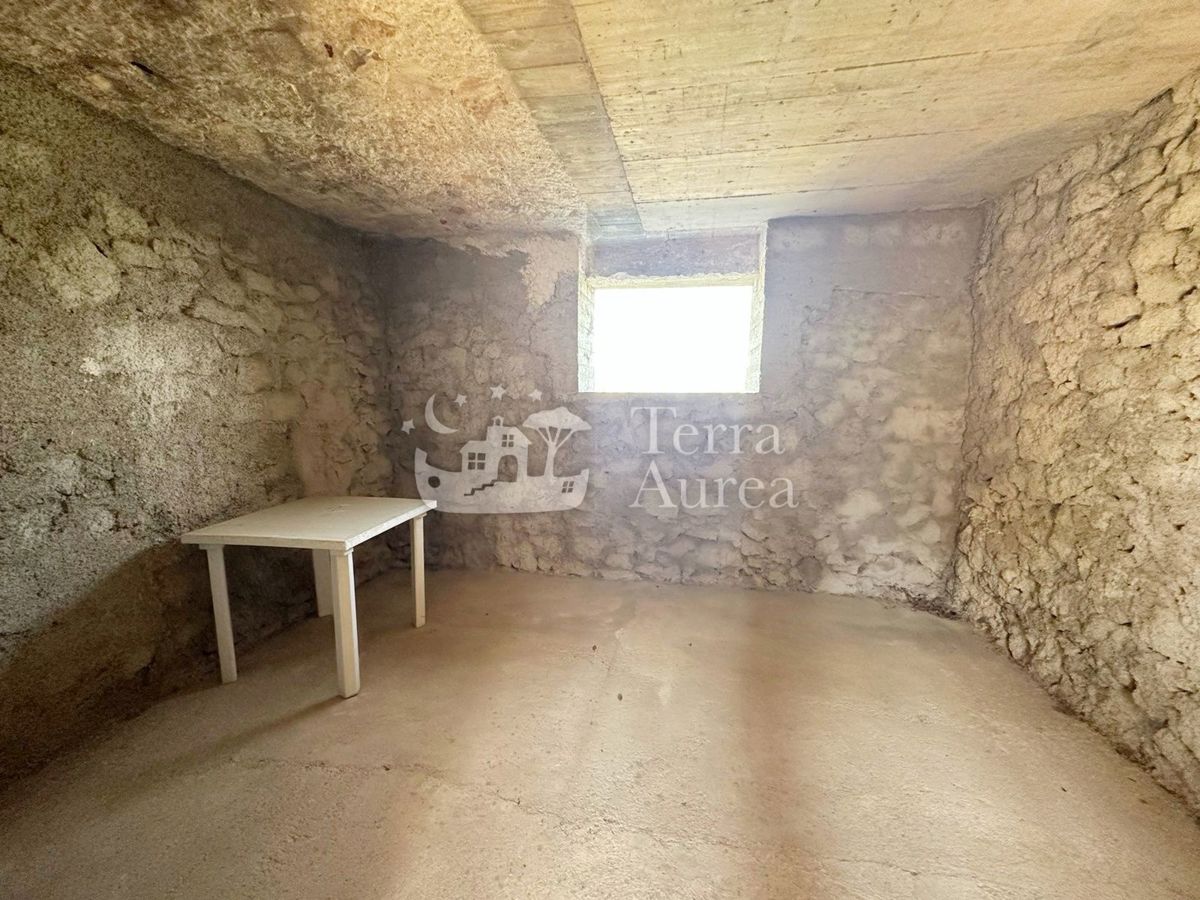 Stara hiša Vrbnik, 85m2