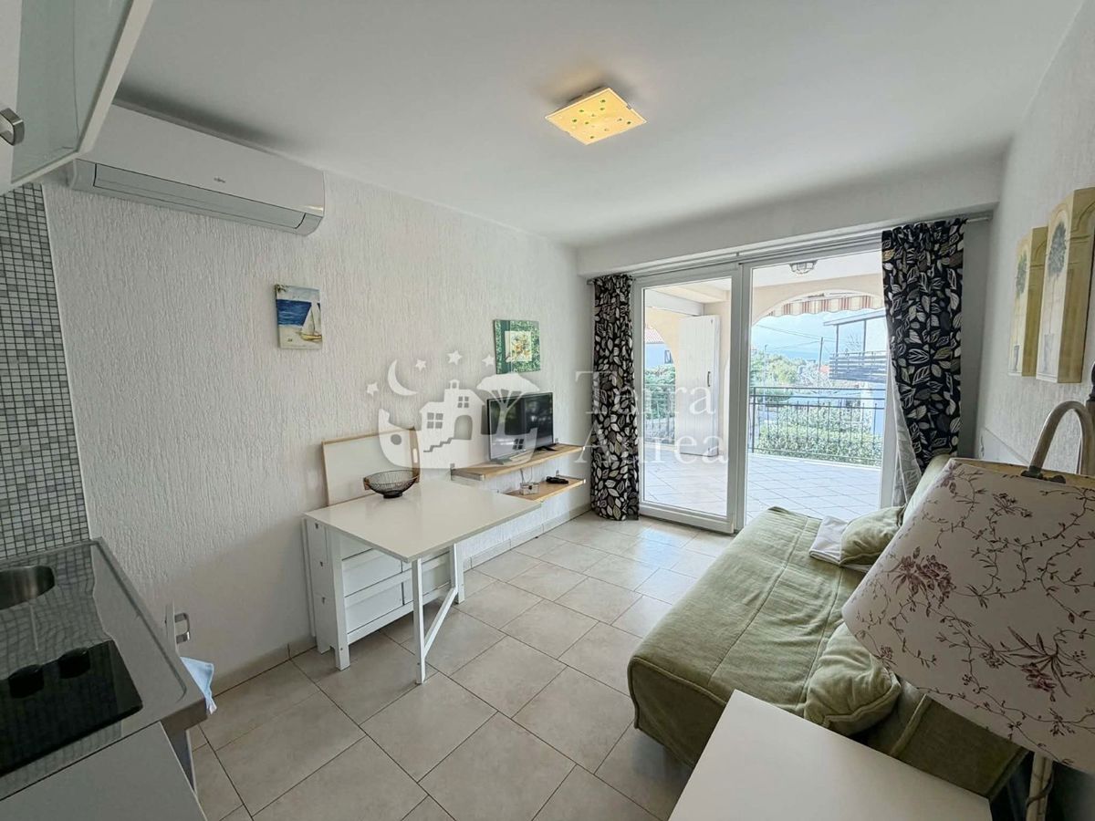 Apartma Malinska, Malinska-Dubašnica, 58,70m2