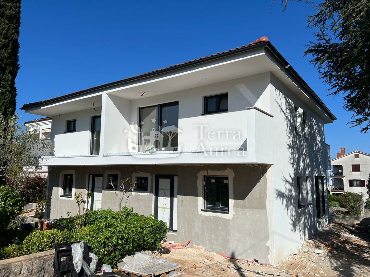 Hiša Malinska, Malinska-Dubašnica, 120m2