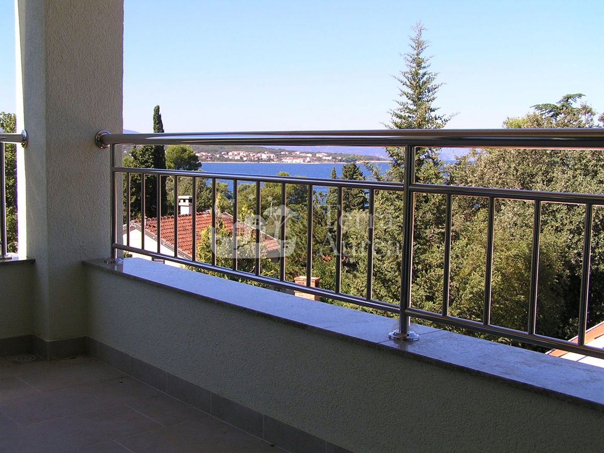 Apartma Malinska, Malinska-Dubašnica, 76,45m2