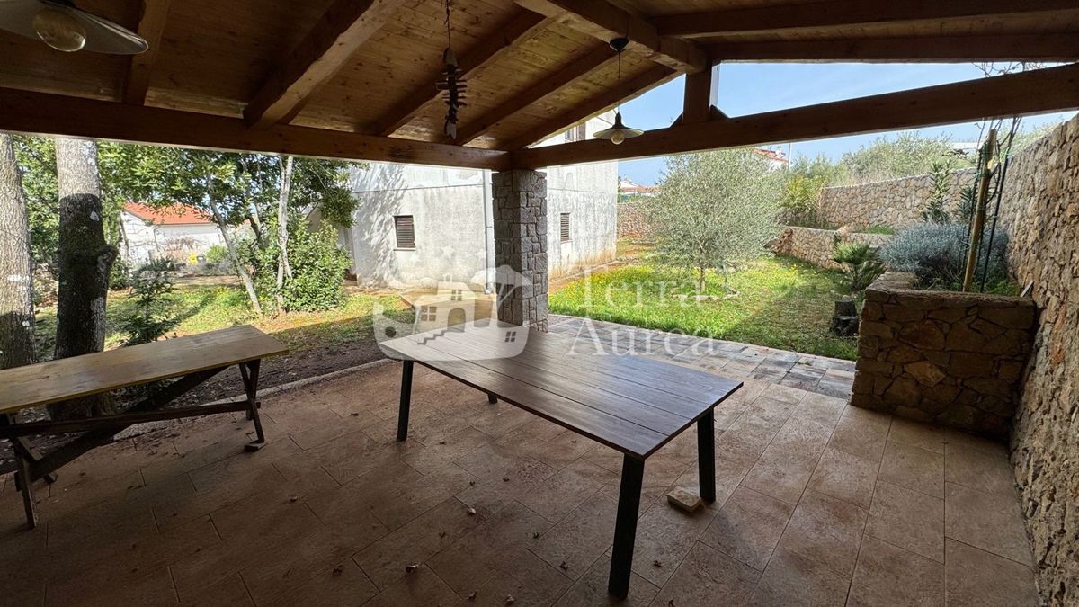 Hiša Malinska, Malinska-Dubašnica, 88m2