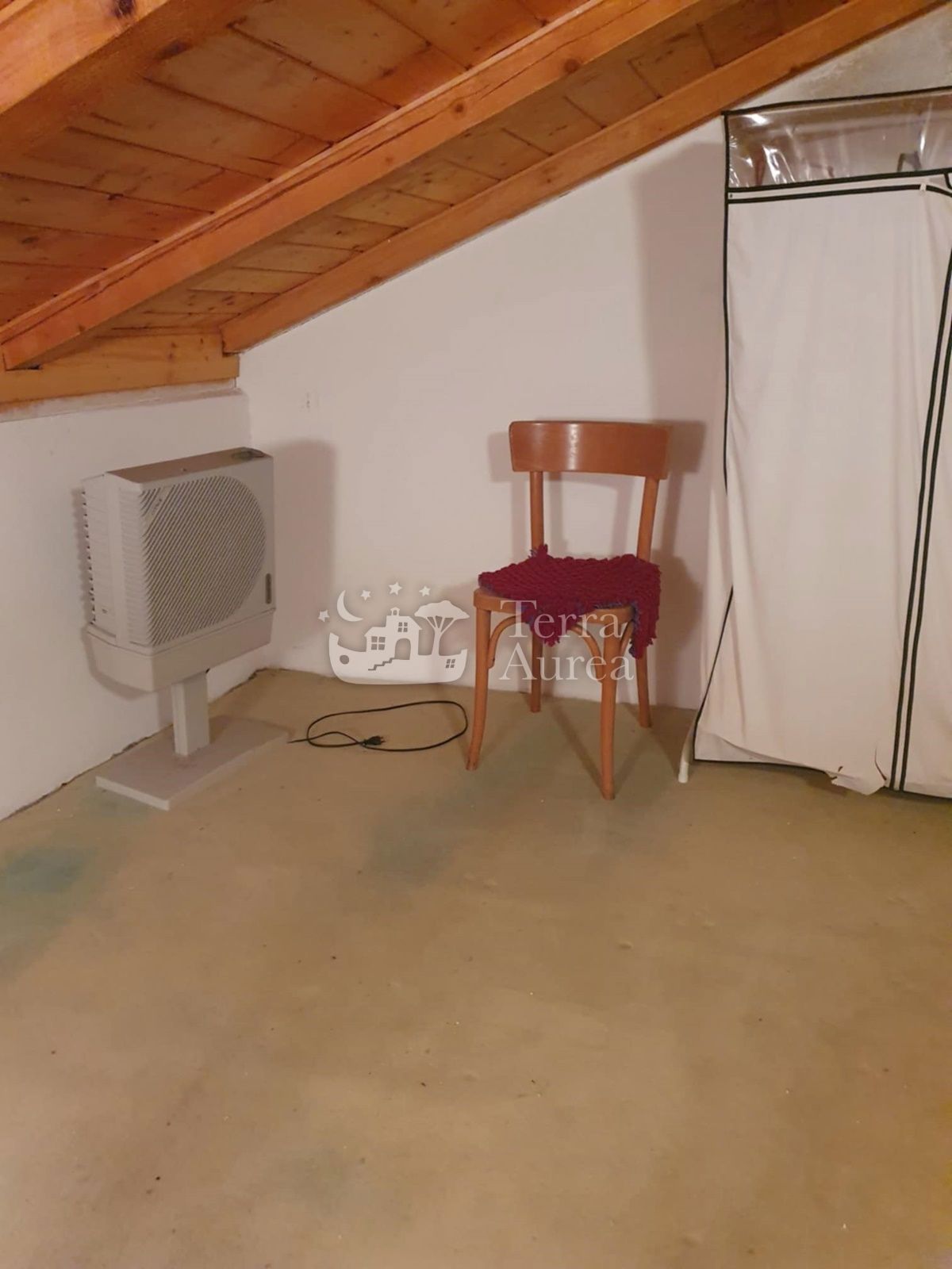 Stara hiša Vrbnik, 66m2