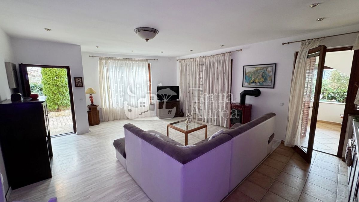 Apartma Malinska, Malinska-Dubašnica, 71m2