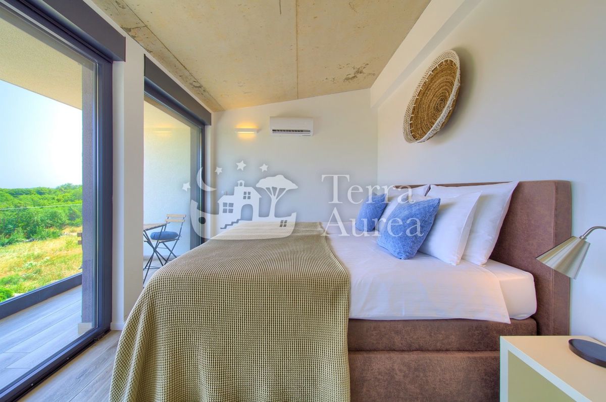 Vila Vrh, Krk, Salatić 82, 223m2