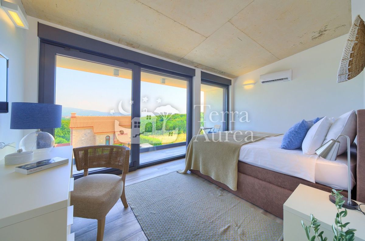 Vila Vrh, Krk, Salatić 82, 223m2