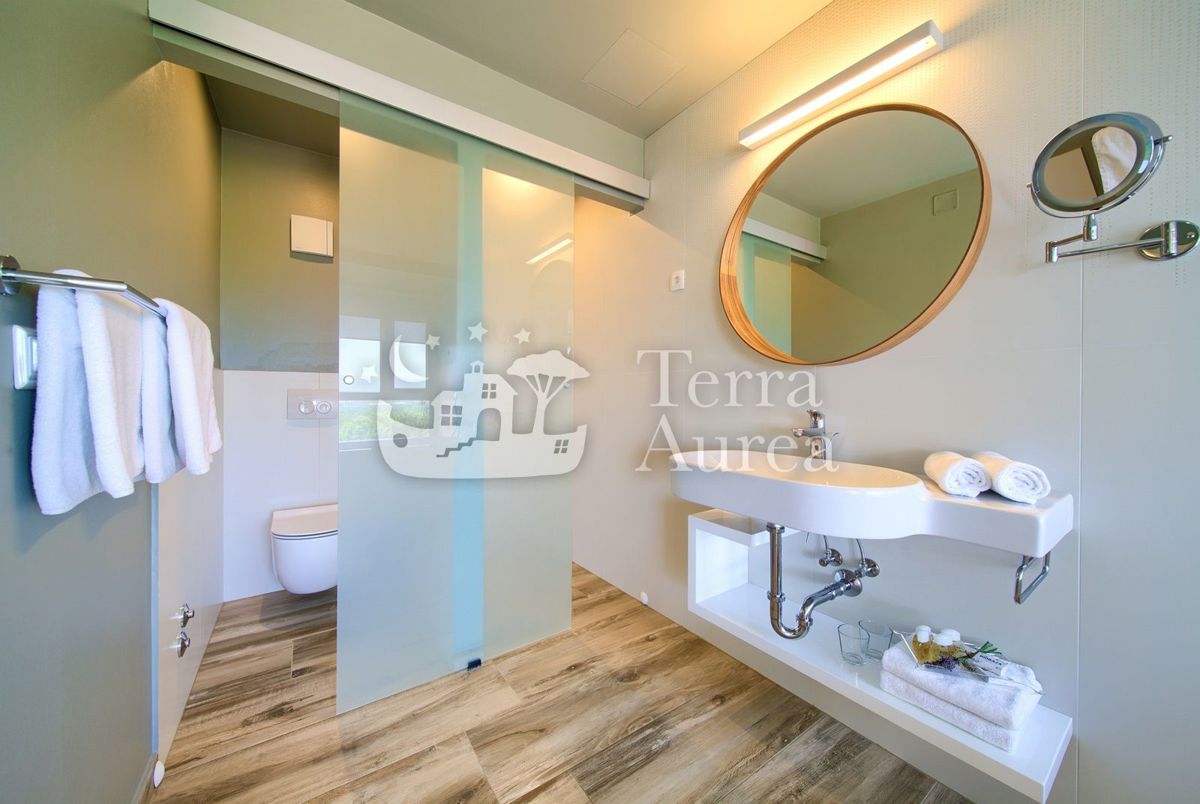Vila Vrh, Krk, Salatić 82, 223m2