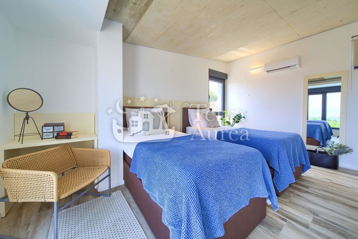 Vila Vrh, Krk, Salatić 82, 223m2