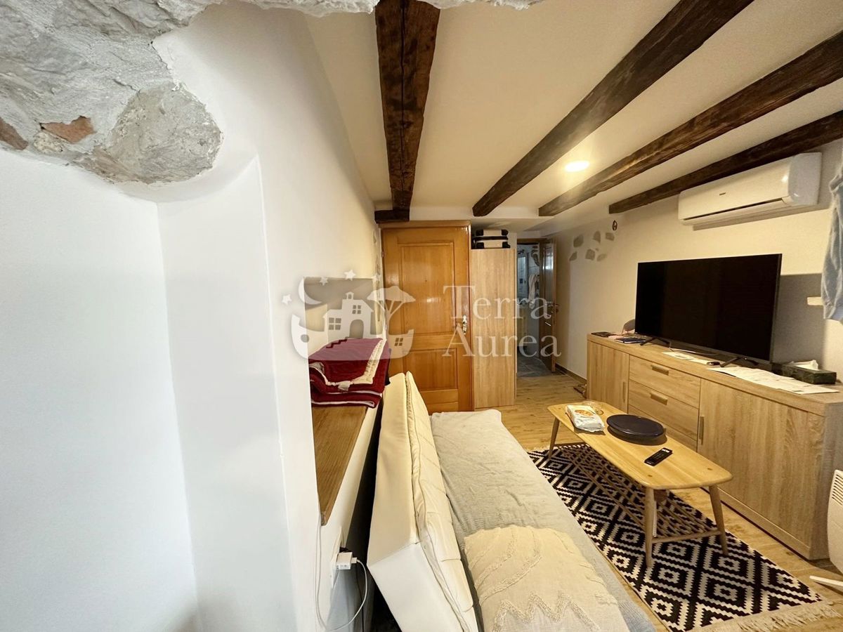 Hiša Malinska, Malinska-Dubašnica, 77m2