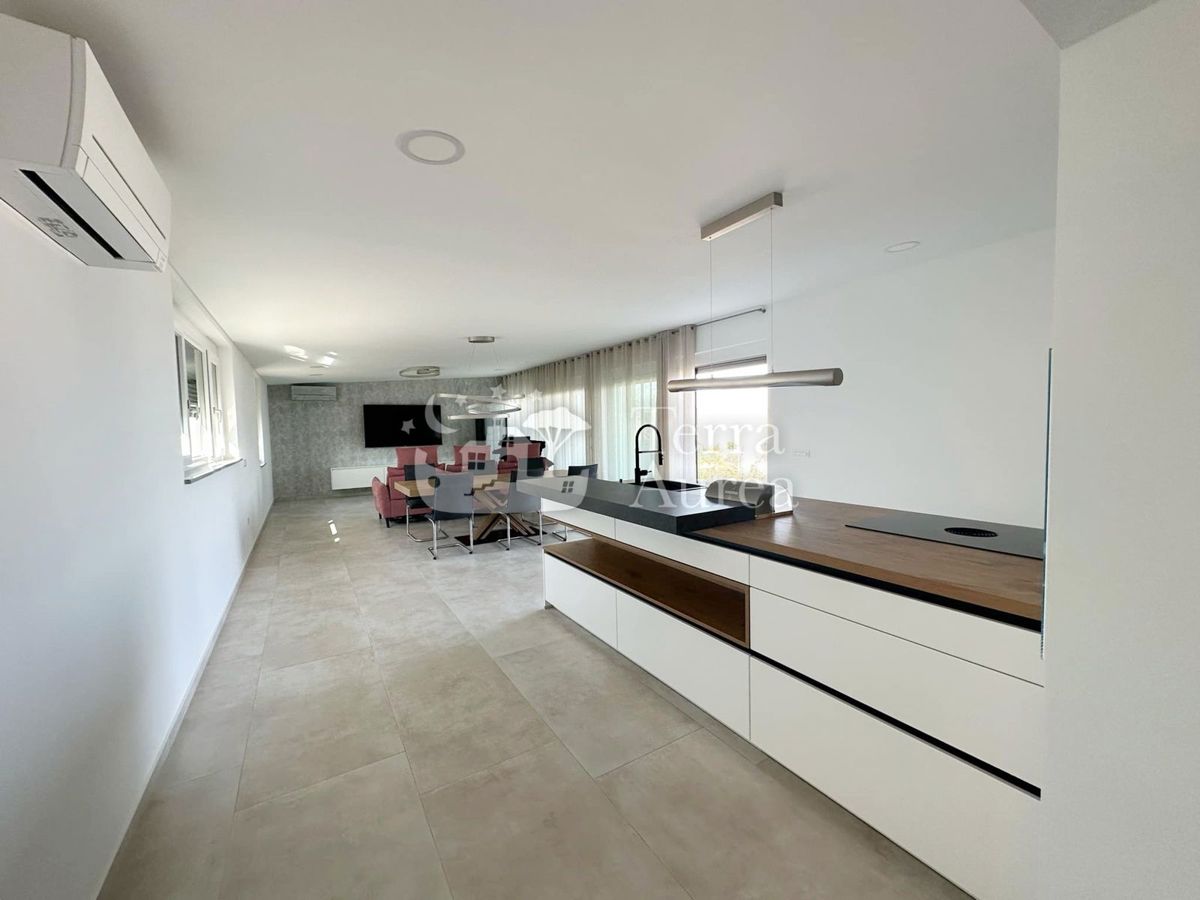 Apartma Malinska, Malinska-Dubašnica, 160m2