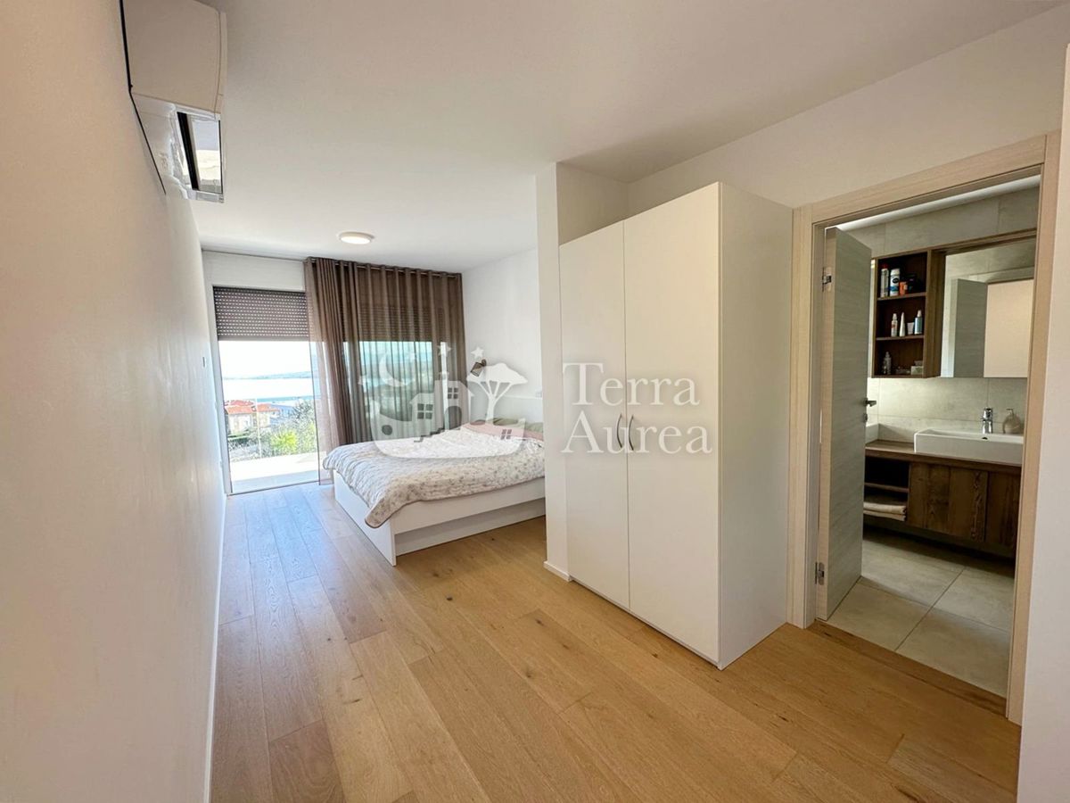 Apartma Malinska, Malinska-Dubašnica, 160m2